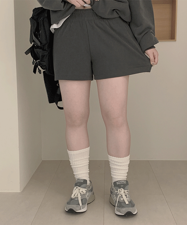 #11152, 꾸안꾸 피그먼트 밴딩 트레이닝 반바지 : 베이지,차콜 2color♡韓國加大碼褲